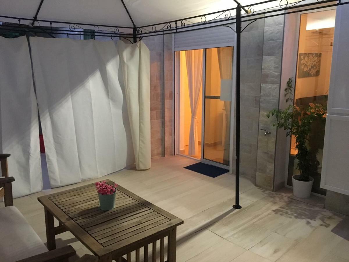 Apartamento Los Naranjos De Santa Justa Σεβίλλη Εξωτερικό φωτογραφία